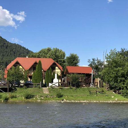 На Березі Черемошу Verkhovyna Exterior foto