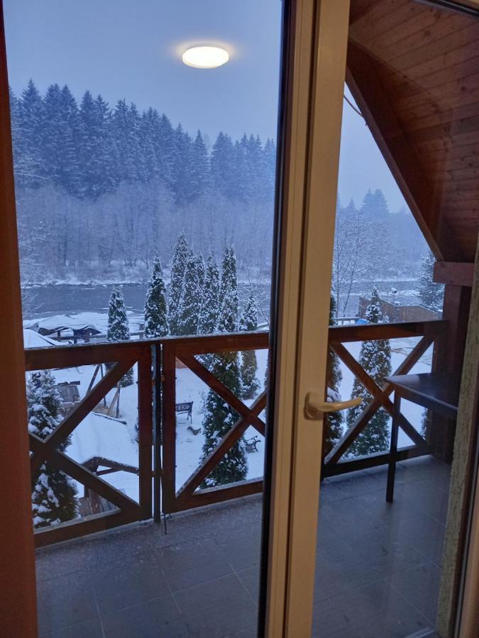 На Березі Черемошу Verkhovyna Exterior foto